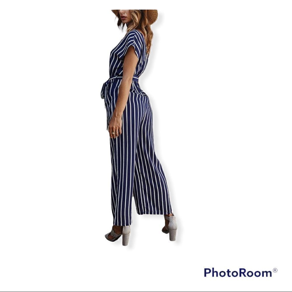 New York &Company Striped Print Paneled V-neck Self-tie Wide Leg Jumpsuit sz M
